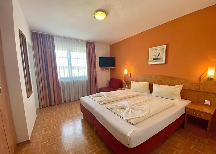 Rose Hotel 3*