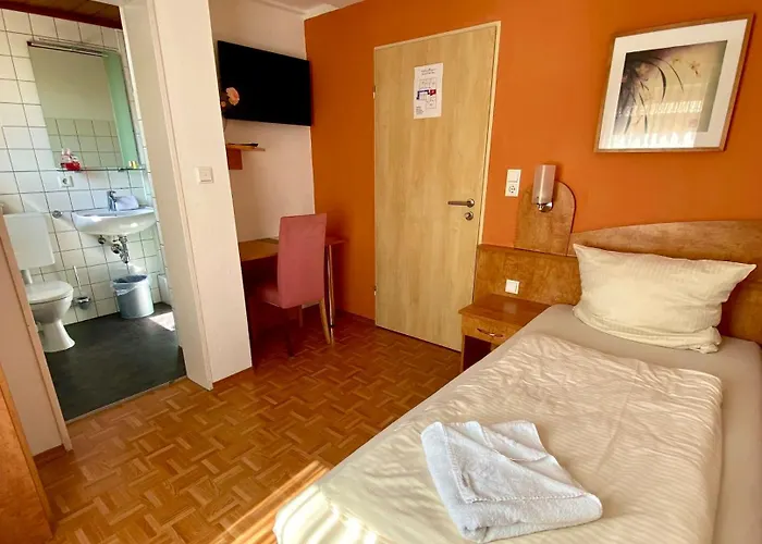 Rose Hotel 3*